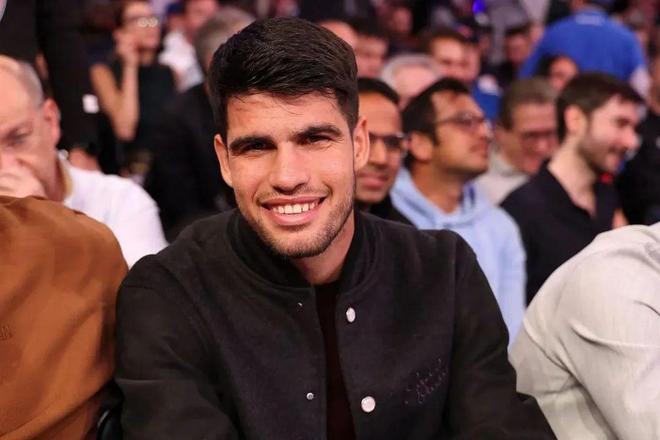 浓墨重彩的 浓墨重彩的