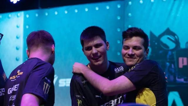 意球传中 意球传中